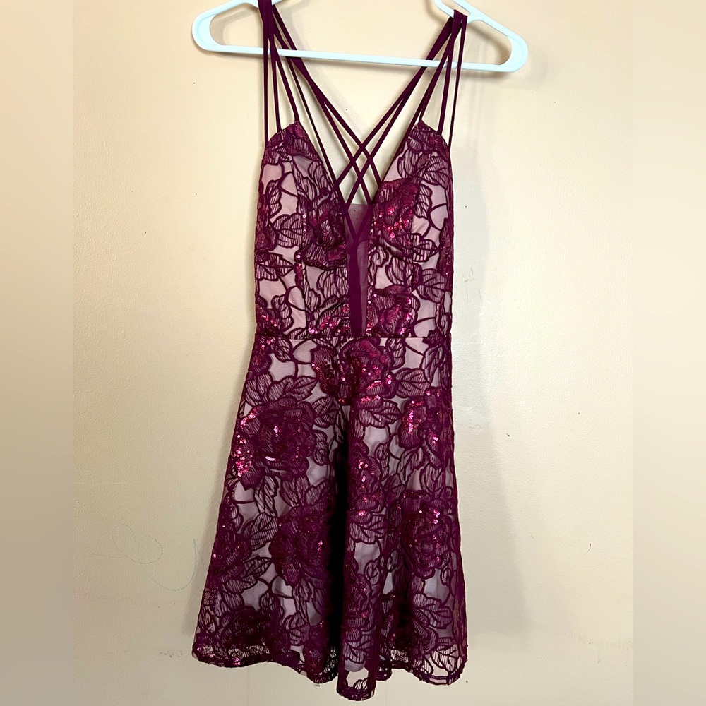 B. Darlin Formal Dress (Junior Size) - NEW w/o Tags!